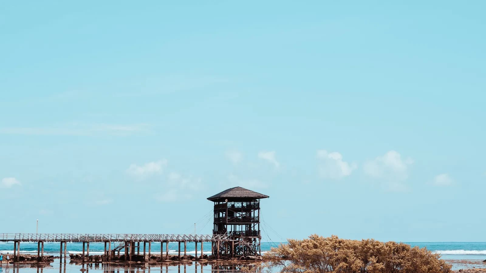 Beach House Rentals Philippines: 10 Spots & Rates (2026-27)